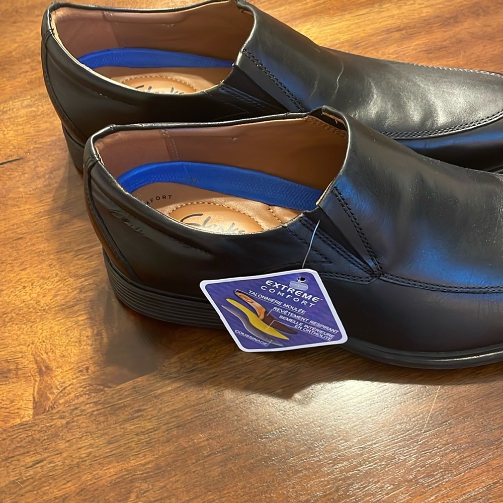 New With Tags- Men’s Clark’s Collection Black Leather Shoes